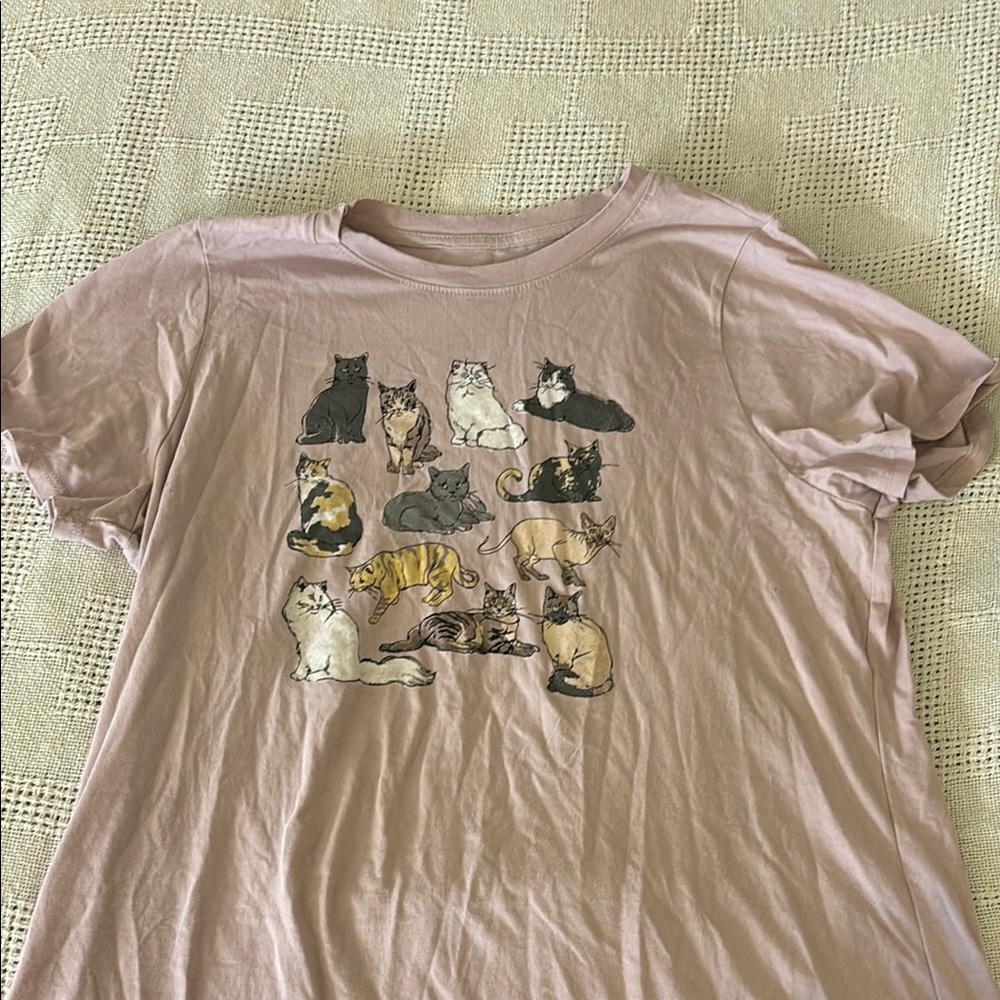 Mighty Fine Pink Cat Cartoon T-Shirt Clothing & Accessories